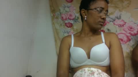 ciciazzhh online show from March 25, 12:38 am