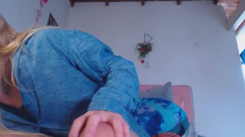 cicimom online show from December 18, 1:50 pm