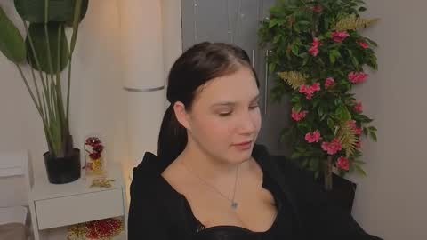 Snapshot of cieranesbeth chatting on March 16, 7:18 pm cieranesbeth online show from March 16, 7:18 pm