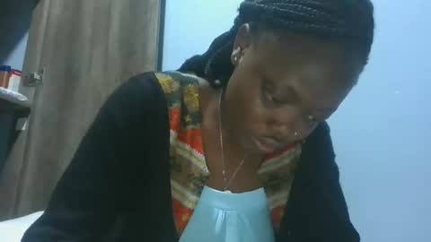 Snapshot of cilia_petite chatting on February 1, 9:21 am cilia petite online show from February 1, 9:21 am