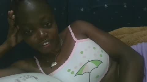 Snapshot of cilia_petite chatting on February 8, 5:29 pm cilia petite online show from February 8, 5:29 pm