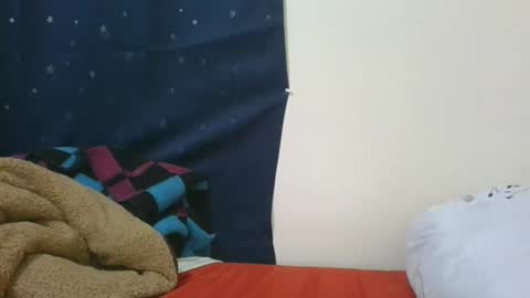 Snapshot of cilia_petite chatting on February 24, 7:11 am cilia petite online show from February 24, 7:11 am