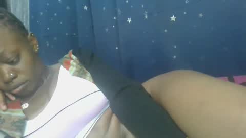 Snapshot of cilia_petite chatting on March 7, 12:26 am cilia petite online show from March 7, 12:26 am