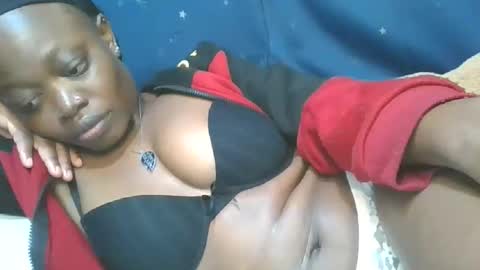 Snapshot of cilia_petite chatting on September 16, 10:22 pm cilia petite online show from September 16, 10:22 pm