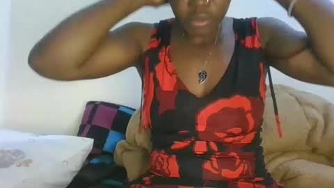 Snapshot of cilia_petite chatting on February 22, 12:12 am cilia petite online show from February 22, 12:12 am