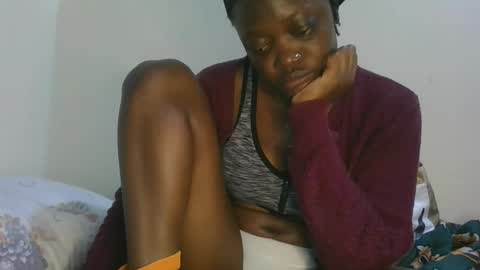 Snapshot of cilia_petite chatting on February 24, 4:10 am cilia petite online show from February 24, 4:10 am