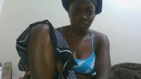 Snapshot of cilia_petite chatting on March 1, 1:02 pm cilia petite online show from March 1, 1:02 pm