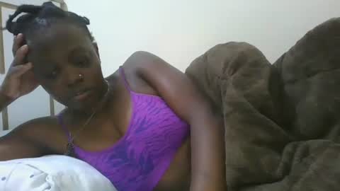 Snapshot of cilia_petite chatting on March 7, 4:26 pm cilia petite online show from March 7, 4:26 pm