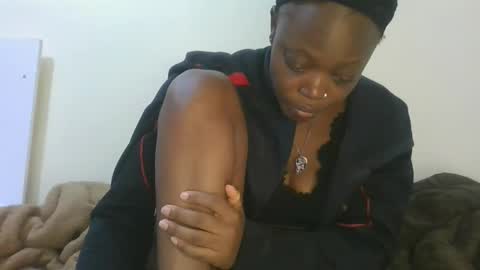 Snapshot of cilia_petite chatting on March 28, 8:08 pm cilia petite online show from March 28, 8:08 pm