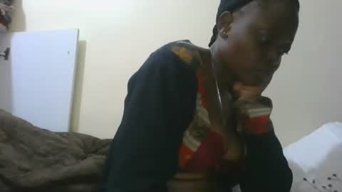 Snapshot of cilia_petite chatting on April 6, 4:10 am cilia petite online show from April 6, 4:10 am