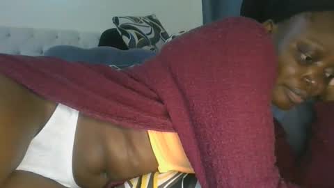 Snapshot of cilia_petite chatting on April 21, 11:18 pm cilia petite online show from April 21, 11:18 pm