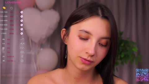   L  online show from November 23, 7:57 pm