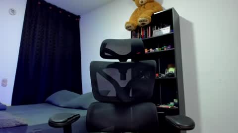 Luna and Sebas  online show from July 5, 4:19 am
