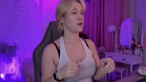 Cin Bellamy online show from November 5, 5:07 am