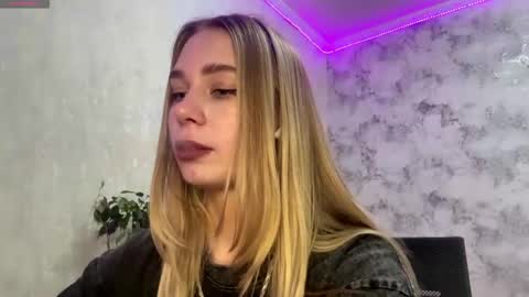 Lexa online show from June 5, 6:20 am