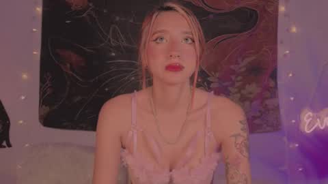 Sofi Eva and Mey online show from February 8, 9:18 pm