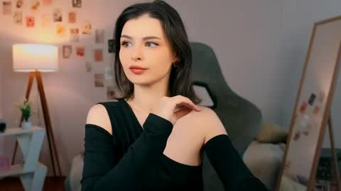 Snapshot of cindyclub_ chatting on May 18, 3:13 am Rebbeka online show from May 18, 3:13 am