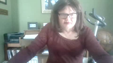 cindyhewittslut online show from August 2, 10:30 pm