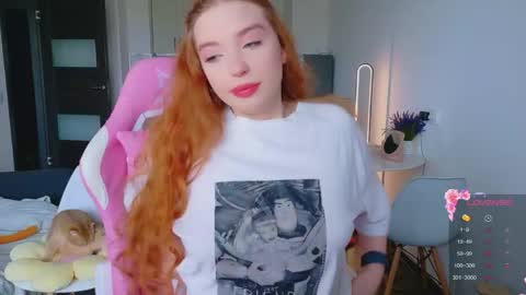 Snapshot of cinnabongirls chatting on June 2, 1:02 pm Maddy online show from June 2, 1:02 pm