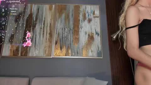 Snapshot of cinnia_ chatting on September 25, 12:09 pm Cintia online show from September 25, 12:09 pm