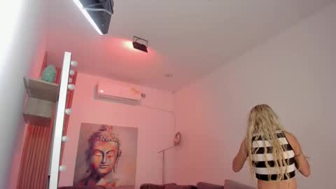 Cintia online show from March 11, 11:05 am