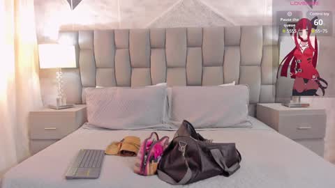 CintiaCollins  online show from January 16, 8:46 pm