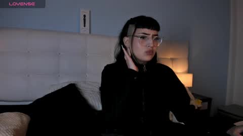 Snapshot of cintya_kors chatting on January 21, 2:33 am Cintya online show from January 21, 2:33 am