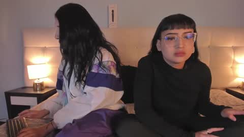 Snapshot of cintya_kors chatting on February 1, 3:08 am Cintya online show from February 1, 3:08 am