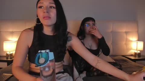 Snapshot of cintya_kors chatting on February 22, 2:50 am Cintya online show from February 22, 2:50 am