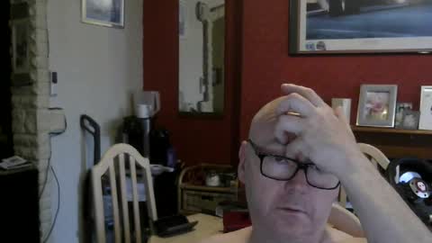Snapshot of cip1975 chatting on June 27, 10:09 am cip1975 online show from June 27, 10:09 am