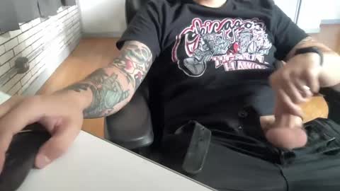 circleofsix online show from September 22, 5:26 pm