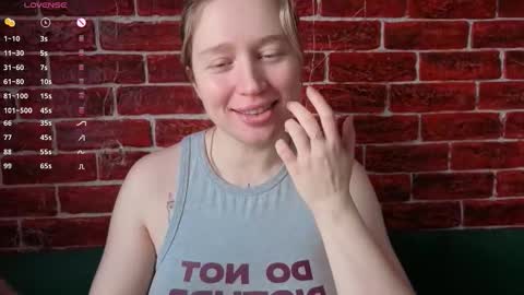 Snapshot of citrusblissss chatting on February 13, 4:30 am citrusblissss online show from February 13, 4:30 am