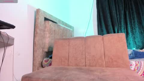 cj_davis1 online show from March 2, 5:08 am