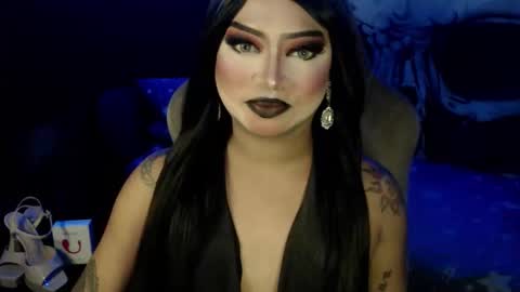 QUEEN CESS online show from November 9, 2:48 pm