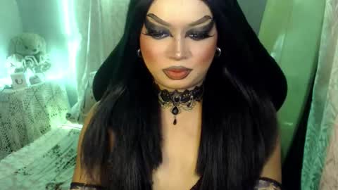 QUEEN CESS online show from June 4, 7:09 pm