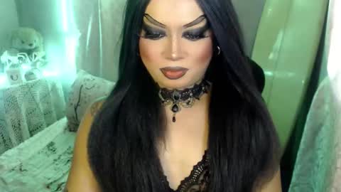 QUEEN CESS online show from June 11, 4:54 am
