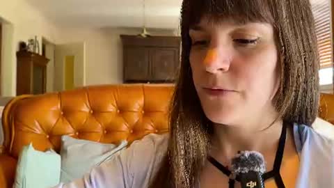 Snapshot of claire_moulin chatting on June 14, 12:29 pm Claire Moulin online show from June 14, 12:29 pm
