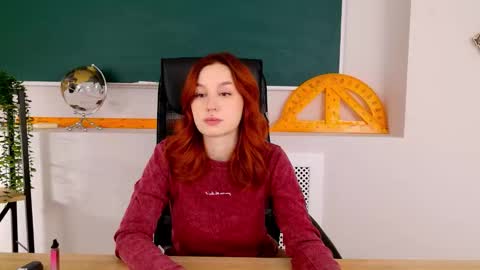 Snapshot of clairemathis chatting on November 30, 2:54 pm Claire online show from November 30, 2:54 pm