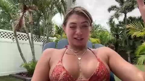 Claire online show from June 2, 5:59 pm