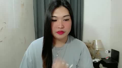 CLAIRE online show from October 4, 7:17 am