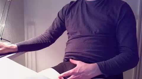 clamshive7 online show from November 22, 3:00 pm