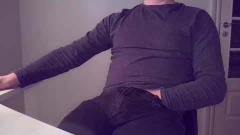 clamshive7 online show from February 21, 12:11 am