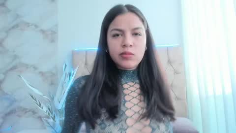 Clara4w online show from May 9, 11:59 am