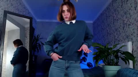 Clara online show from March 10, 6:12 pm