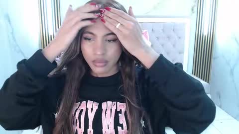 Snapshot of clara_evans_s chatting on September 11, 8:31 pm Clara online show from September 11, 8:31 pm