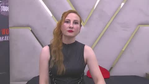 Snapshot of clara_jason chatting on November 12, 9:25 pm Mistress Clara online show from November 12, 9:25 pm