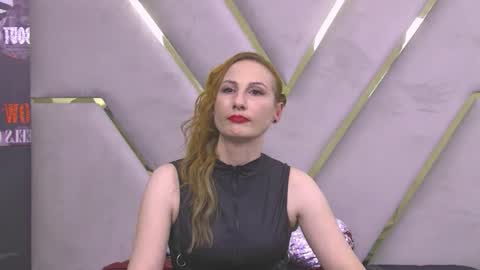 Snapshot of clara_jason chatting on November 19, 11:49 pm Mistress Clara online show from November 19, 11:49 pm