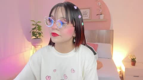 C L A R A online show from May 12, 4:53 am