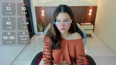 Snapshot of clara_ward chatting on March 27, 12:49 pm C L A R A online show from March 27, 12:49 pm