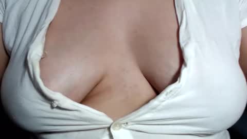 CLARA AT YOUR SERVICE online show from January 2, 10:16 am